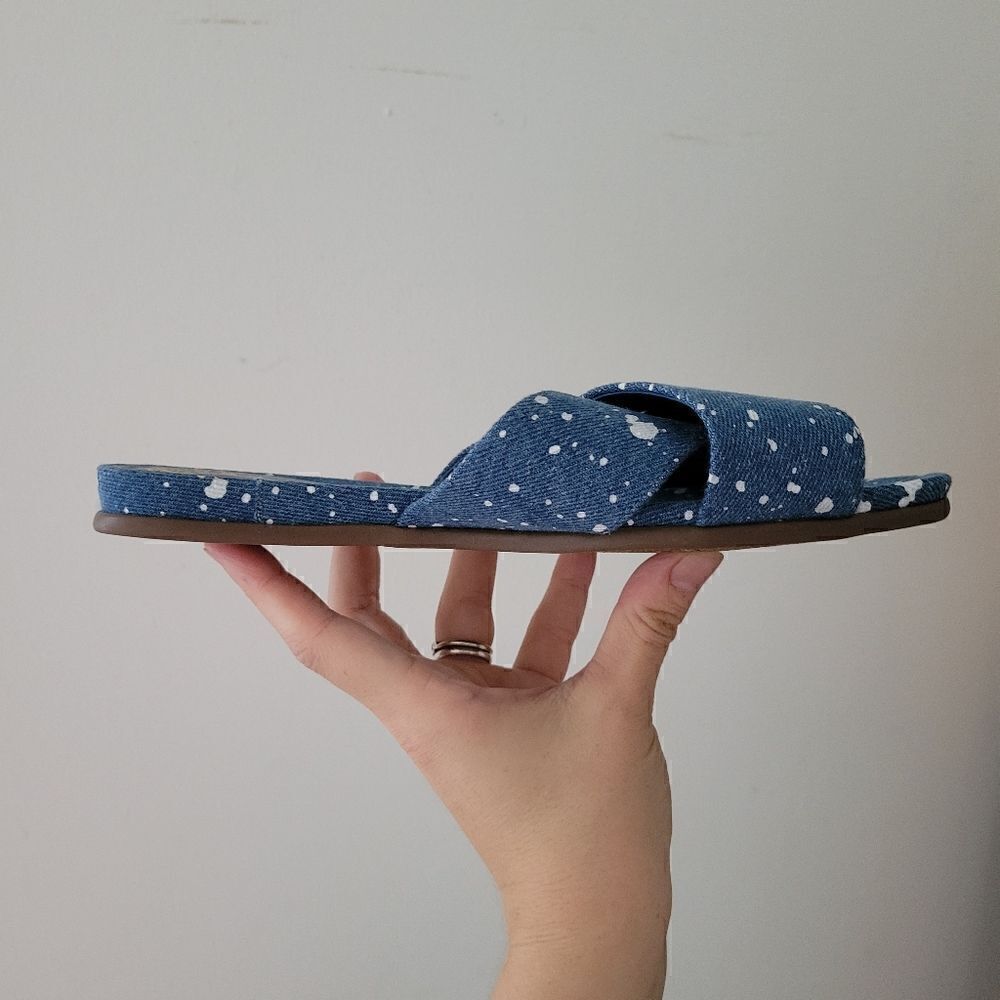 Vince Camuto Esulla Blue Denim Splatter Sandals Cross Band 7 M - Picture 8 of 10